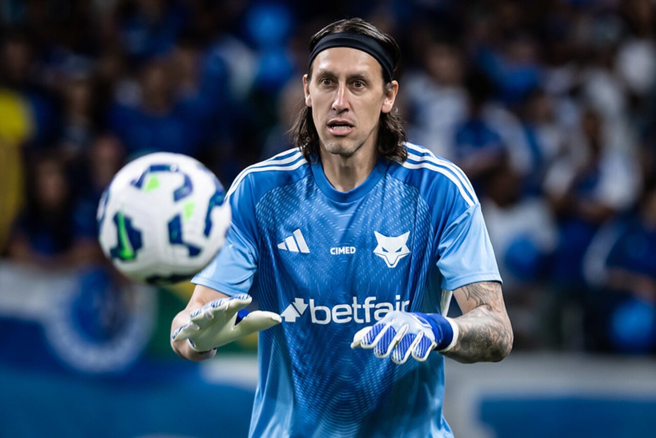 Cássio não gostou da atuação do árbitro na partida contra o Santos