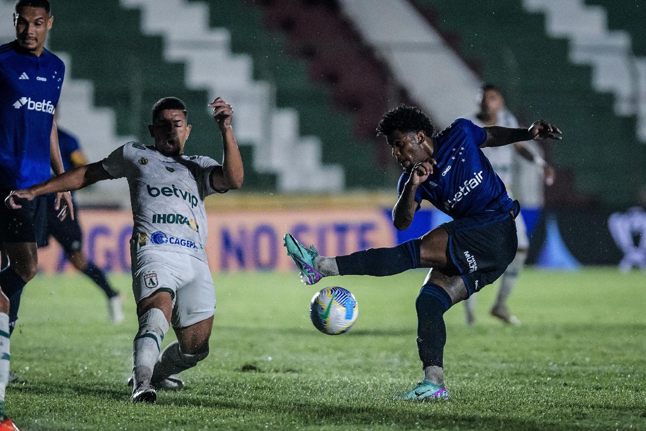 Cruzeiro perdeu para o modesto Sousa, da Paraíba, por 2 a 0, e foi eliminado na primeira fase da Copa do Brasil