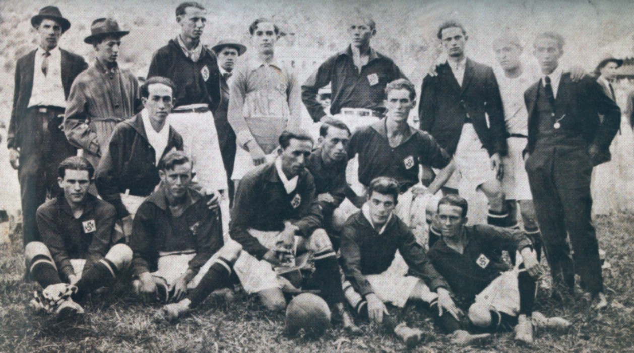 Formação do então Palestra Itália para a primeira partida da história do clube