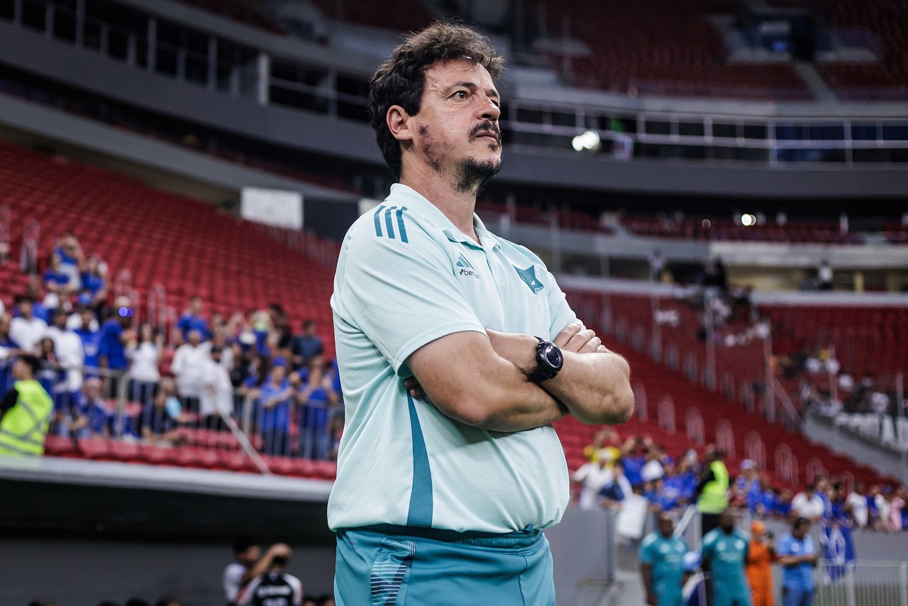 Treinador não é unanimidade perante a China Azul