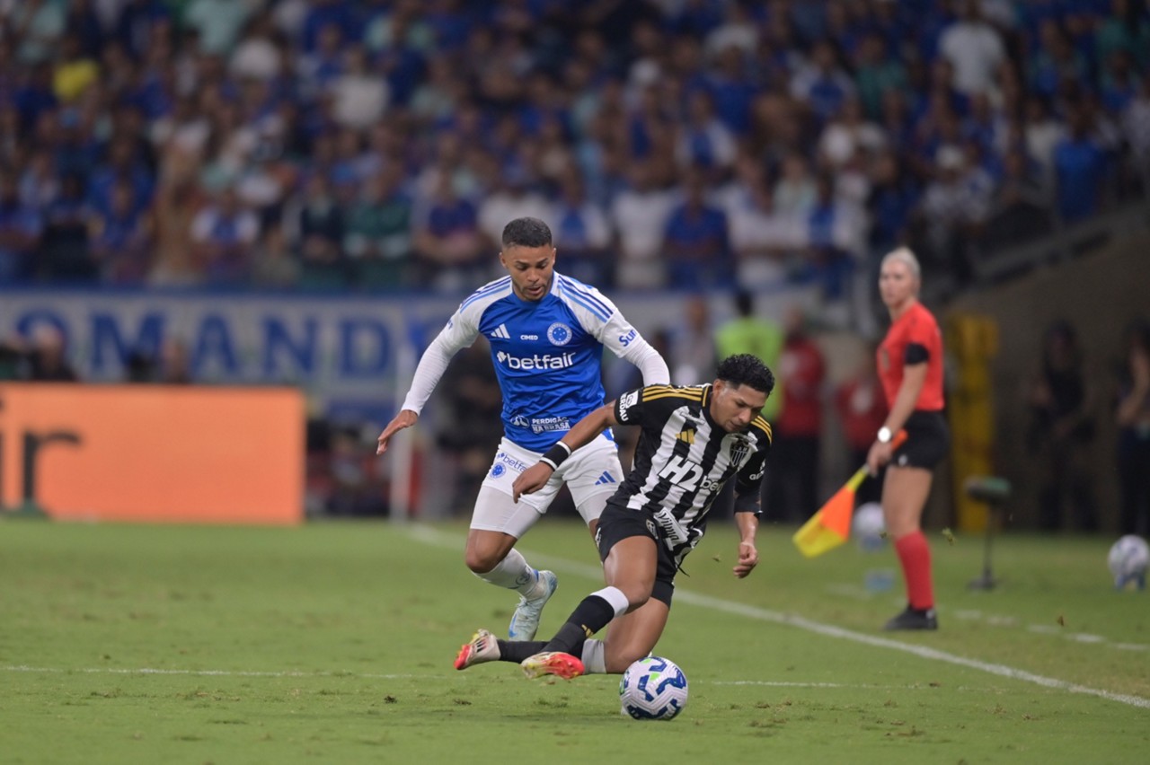 Cruzeiro e Atlético se enfrentaram pela 9ª rodada do Brasileirão 2025