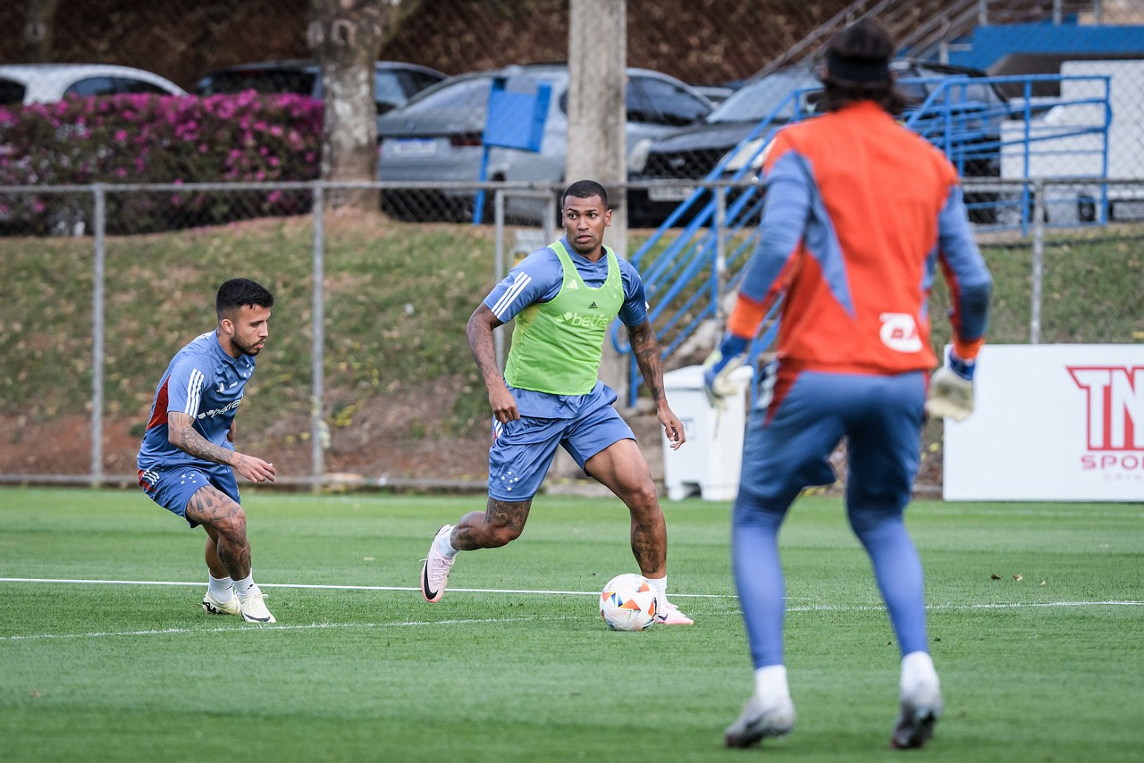 Elenco cruzeirense tem treinamento marcado para a tarde desta segunda-feira (26)