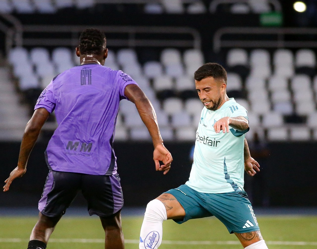 Cruzeiro e Botafogo empataram em jogo-treino por 3x3