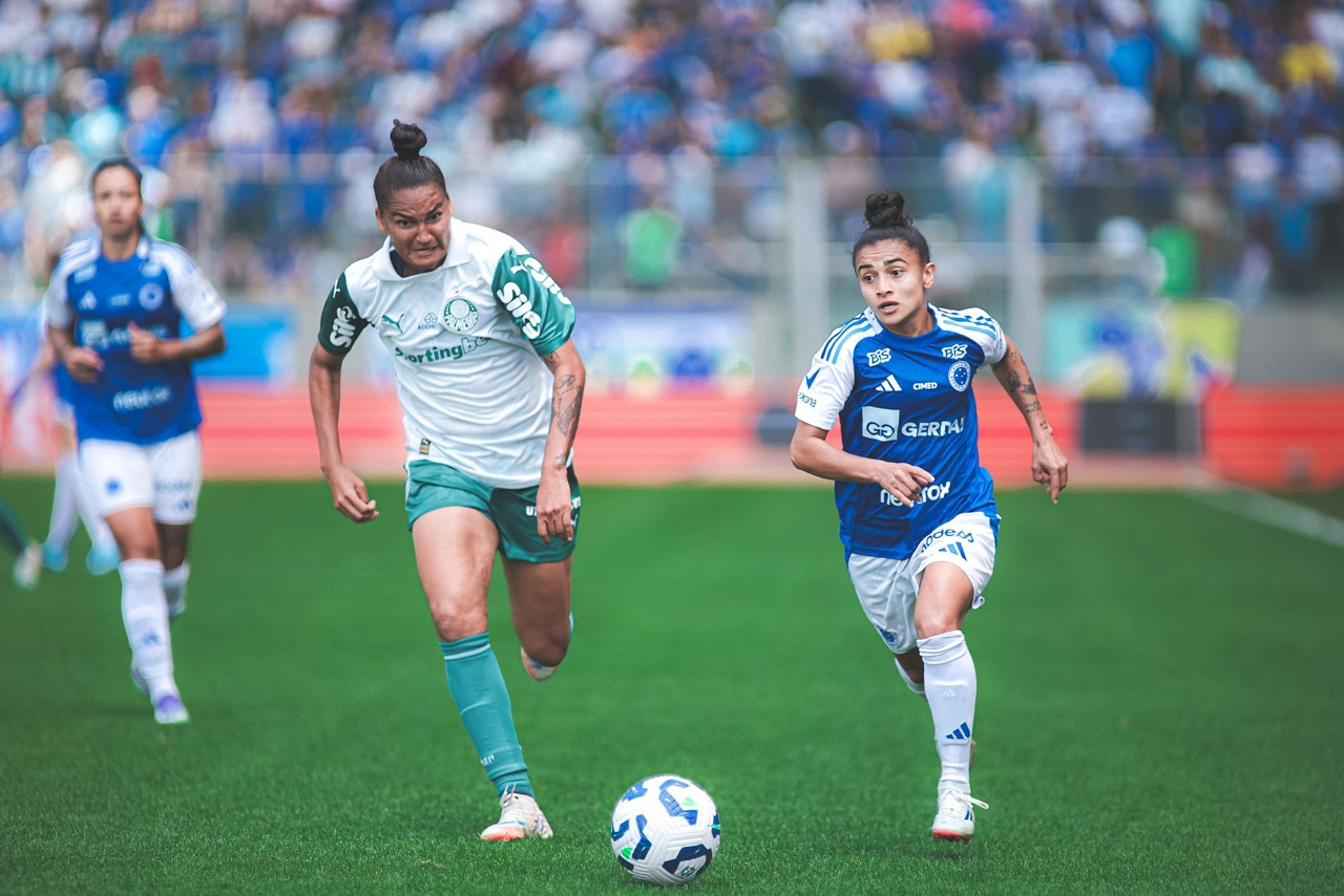 Cruzeiro, de Gisseli, está na final do Campeonato Brasileiro pela primeira vez