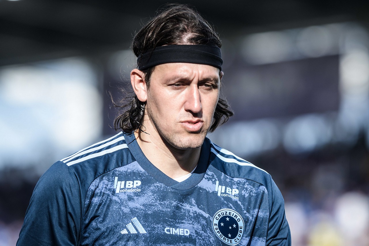 Cássio Ramos tem como reservas Léo Aragão e Otávio