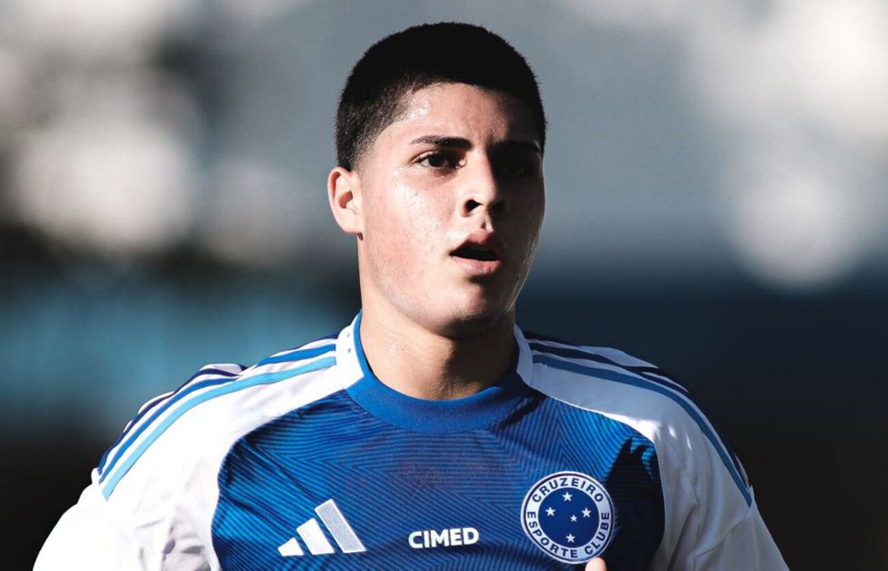 Baptistella tem 17 anos e integra o elenco sub-20, que treina na Toca 2