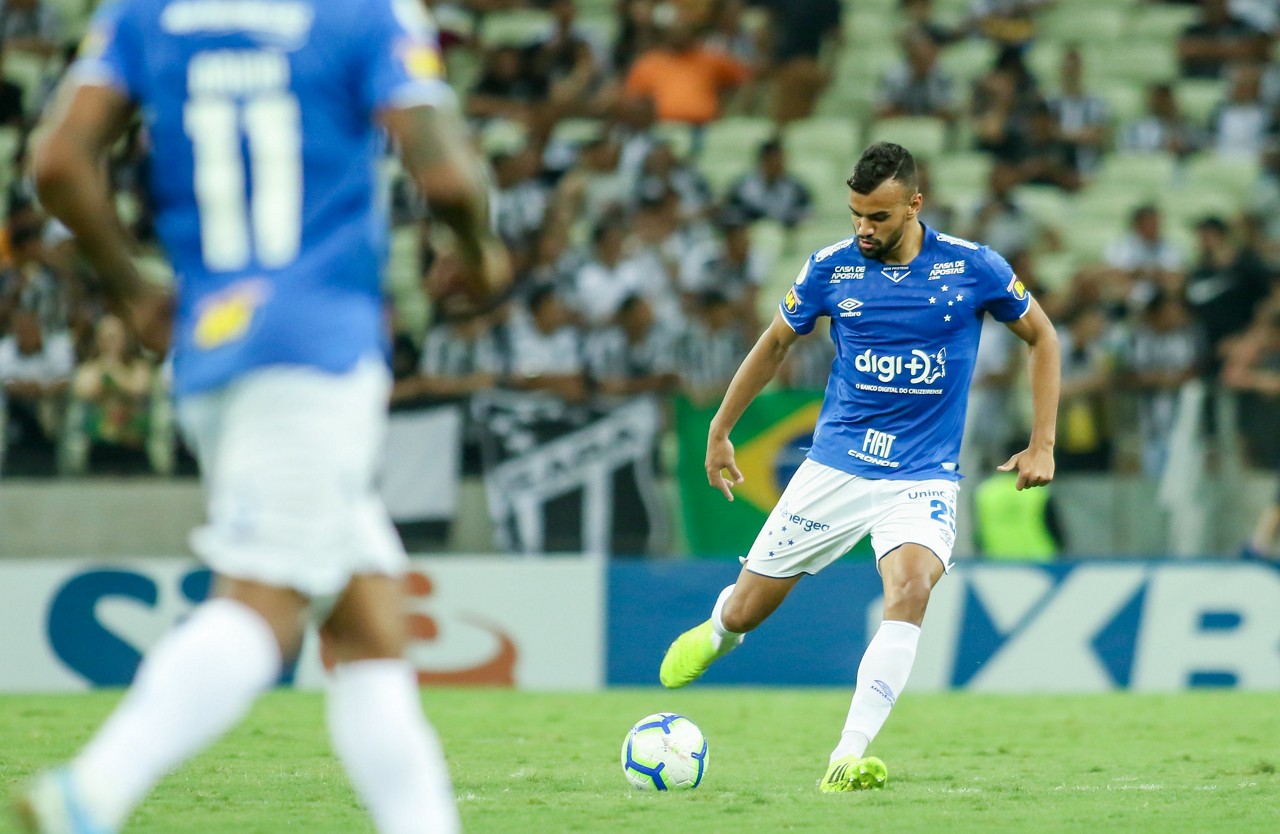 Em 2019, Fabricio Bruno formou dupla com Dedé na equipe escalada por Rogério Ceni