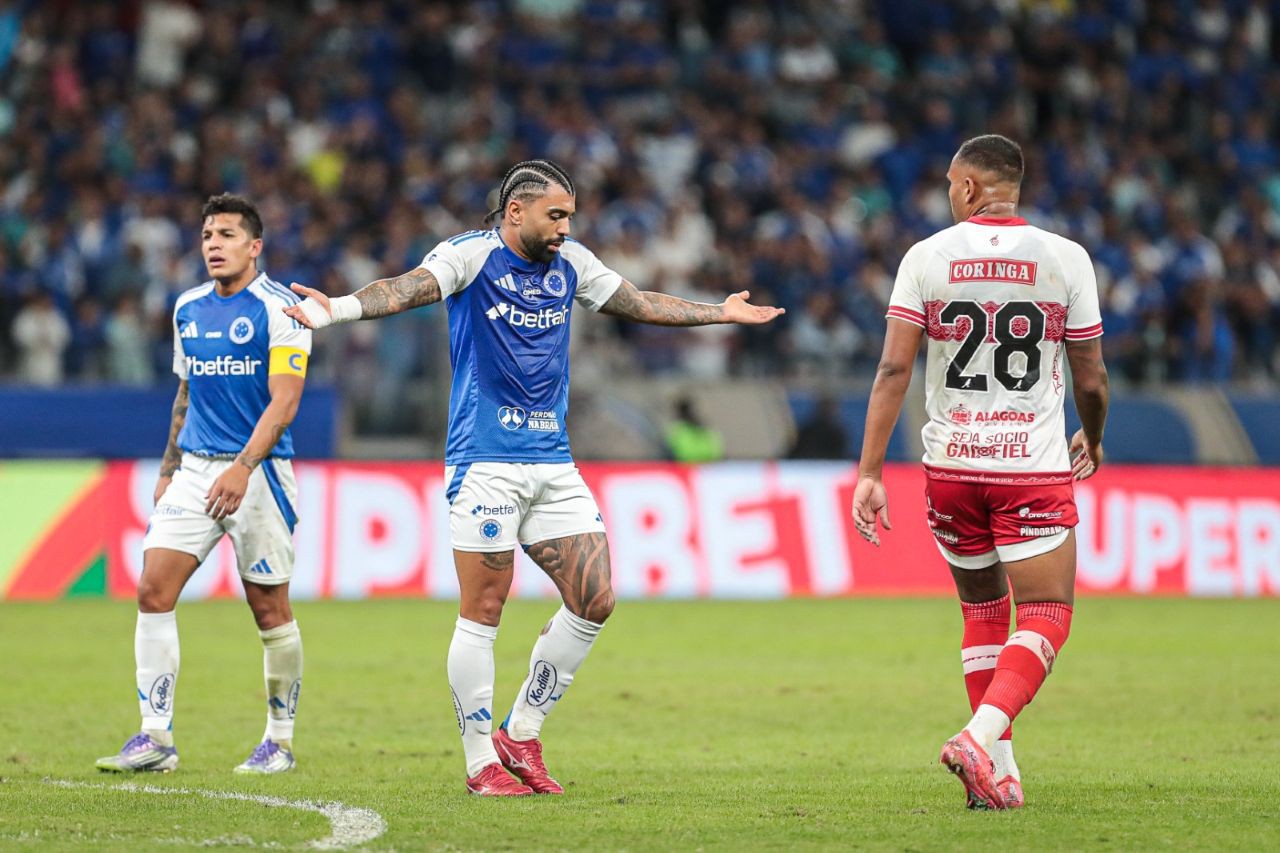 Gabigol em ação pelo Cruzeiro na Copa do Brasil, contra o CRB