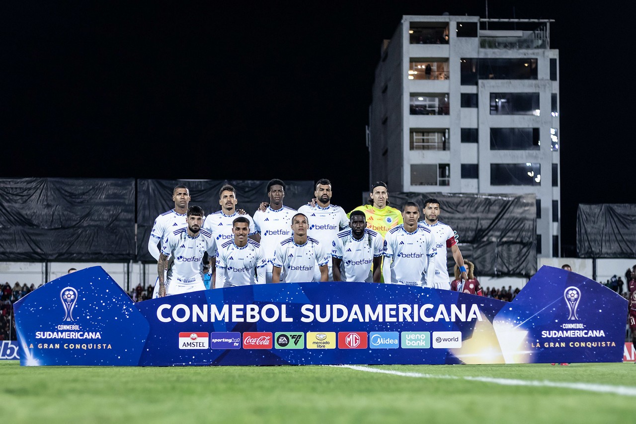 Cruzeiro deu adeus à Copa Sul-Americana de maneira antecipada, com apenas um ponto somado de 12 disputados