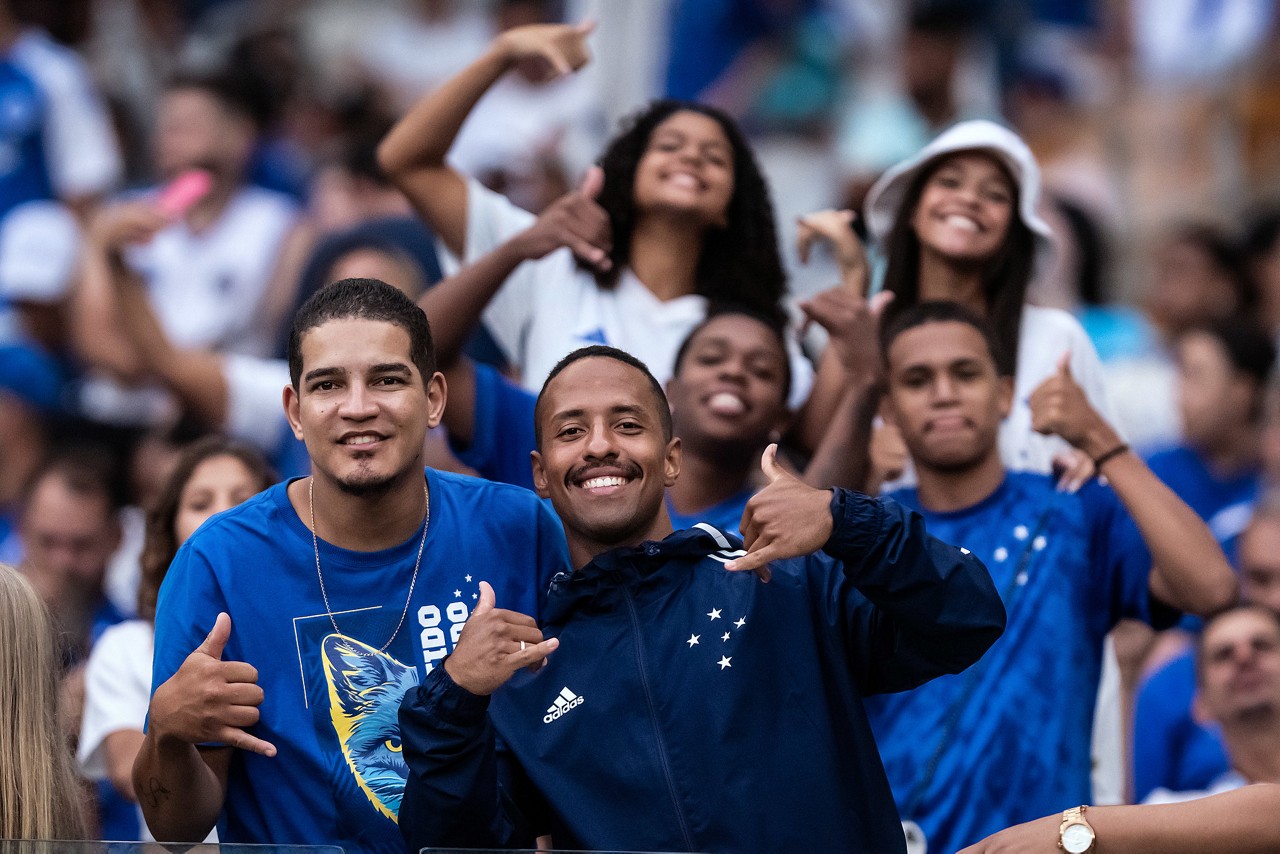 Torcida do Cruzeiro vai empurrar a Raposa contra o Galo, no Mineirão