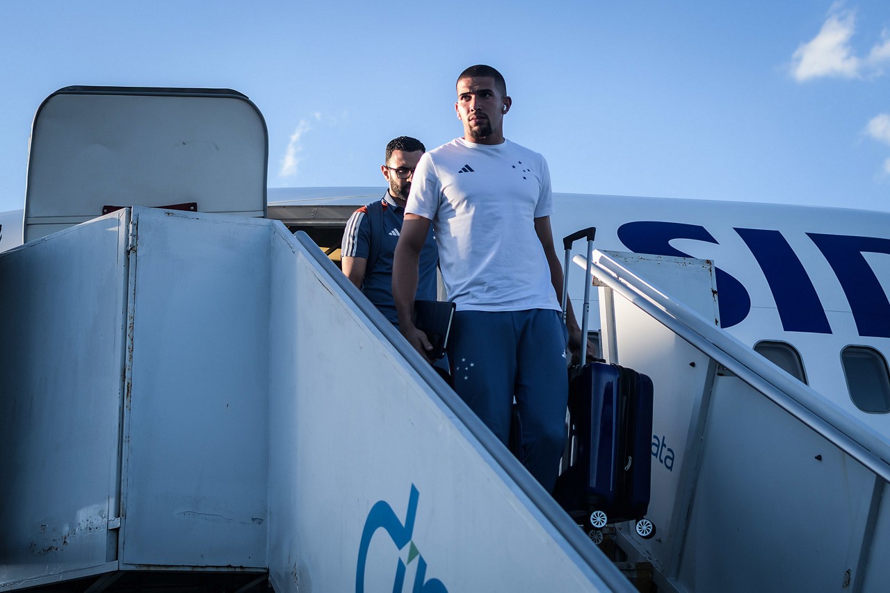 Ao lado de Anderson, Léo Aragão é suplente de Cássio