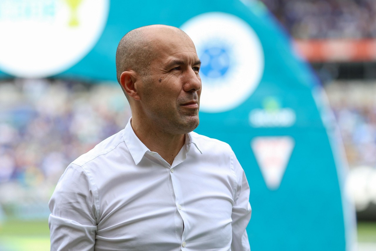 Leonardo Jardim assistiu ao clássico no Mineirão e agora inicia de fato seu trabalho a frente da Raposa
