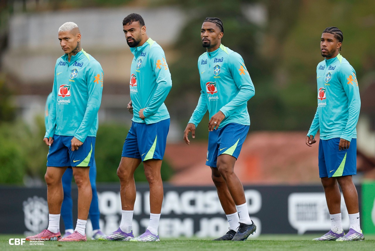Fabrício Bruno deve receber chance de Ancelotti