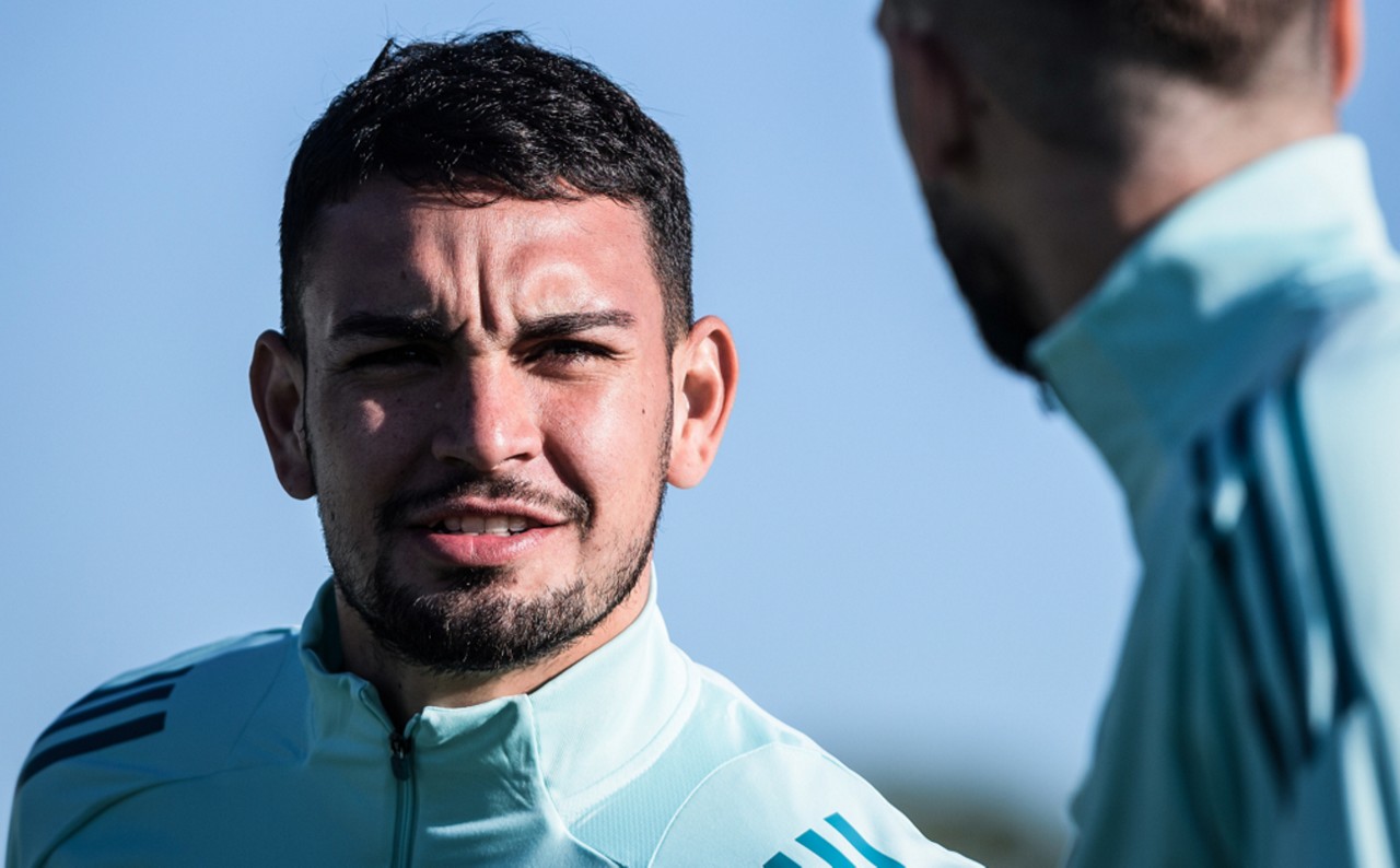Revelado pelo Cerro Porteño, Peralta usará a camisa 15 rubro-negra