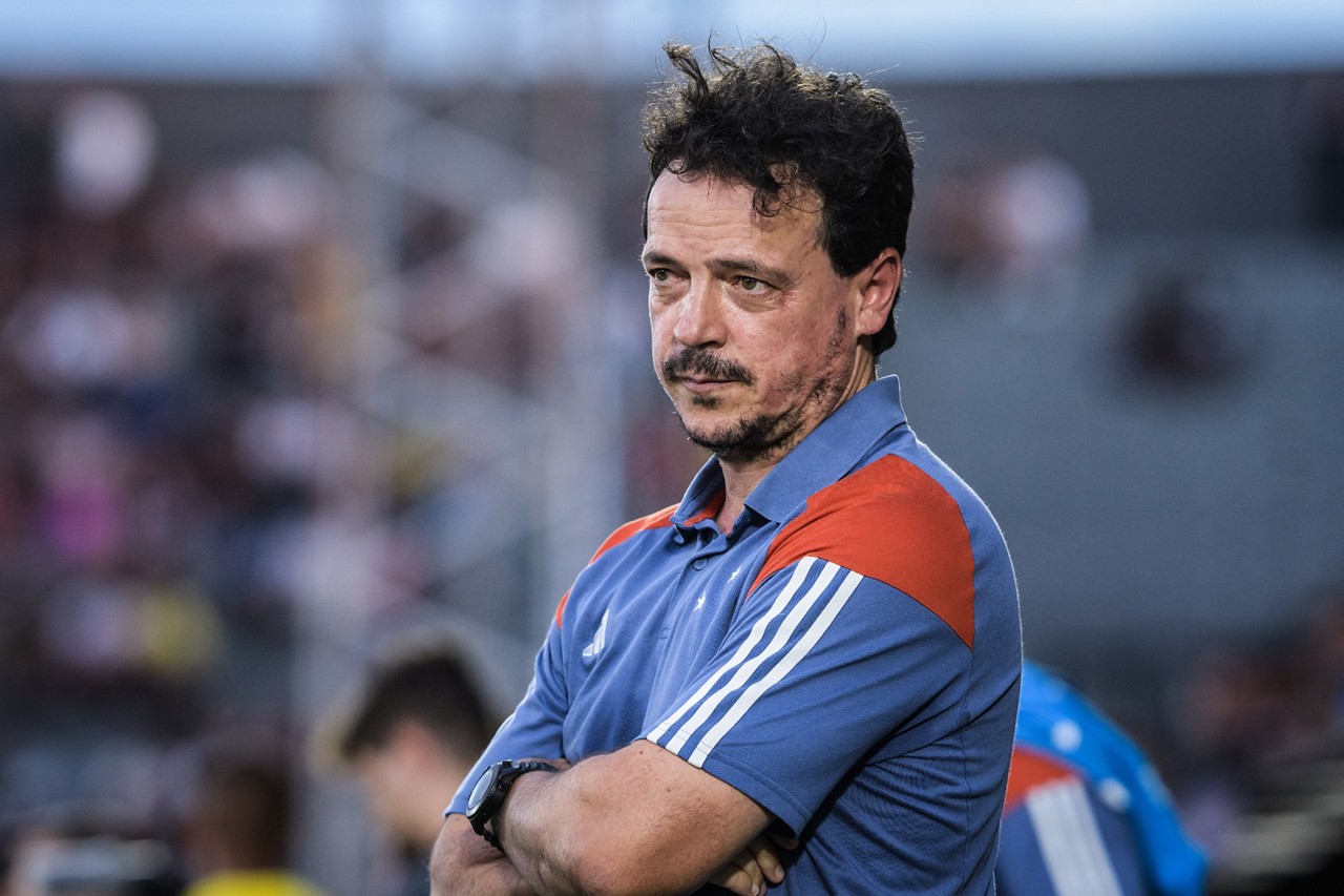 Diniz foi novamente xingado pela torcida