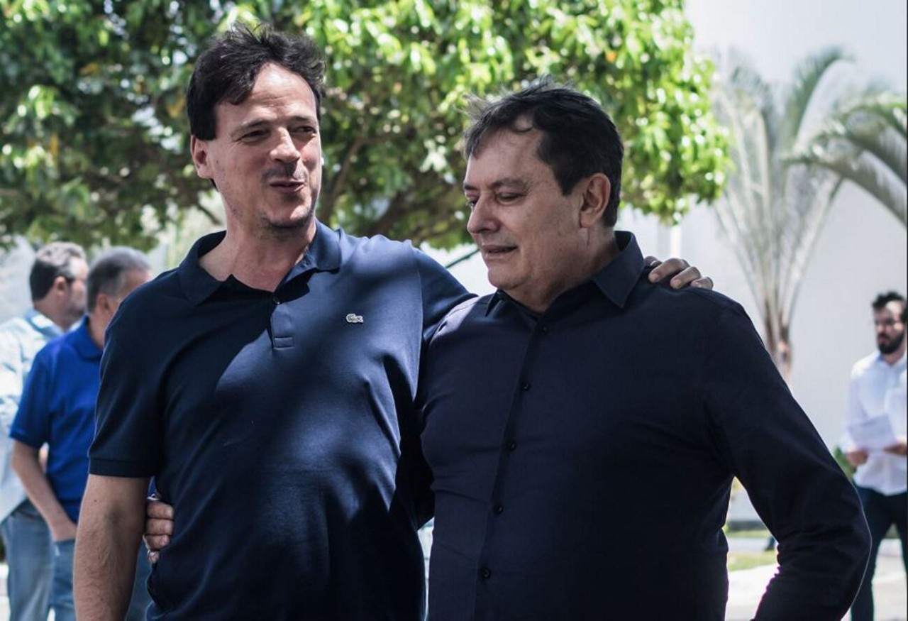 Fernando Diniz e o dono da SAF, Pedro Lourenço, conversaram pessoalmente