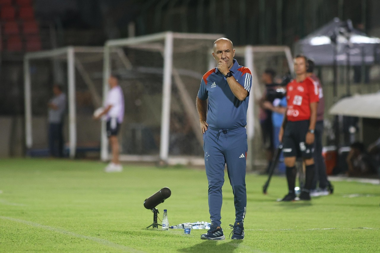 Leonardo Jardim estreou atuando na Arena do Jacaré, em Sete Lagoas