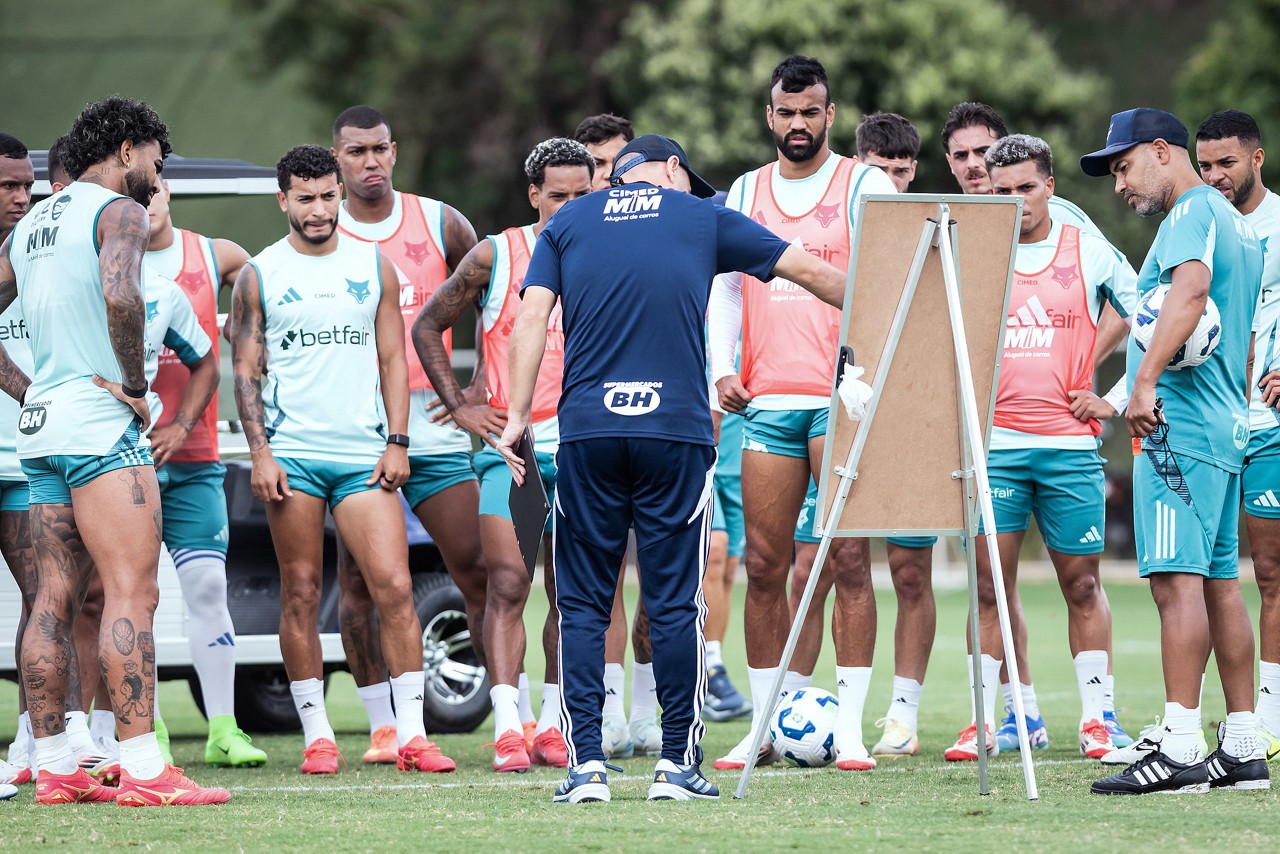 Cruzeiro terá semana de ajustes para estreias no Brasileiro e na Sul-Americana