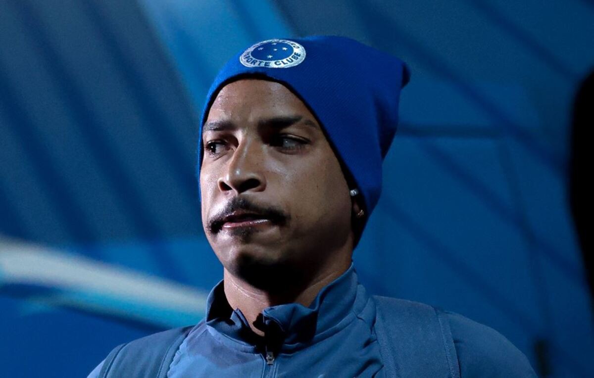 Pereira chegou a fazer exames, mas não se transferiu ao Zenit