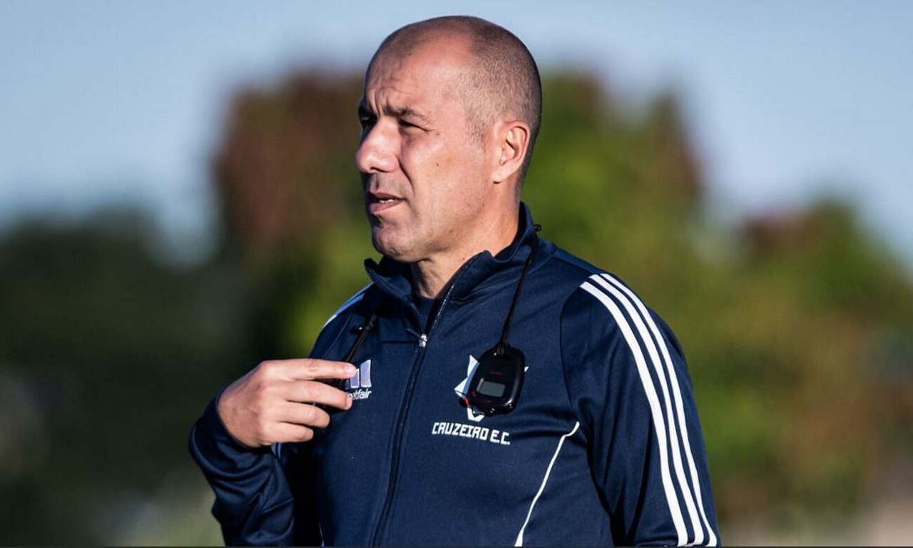 Jardim tem papel atuante na contratação de jogadores