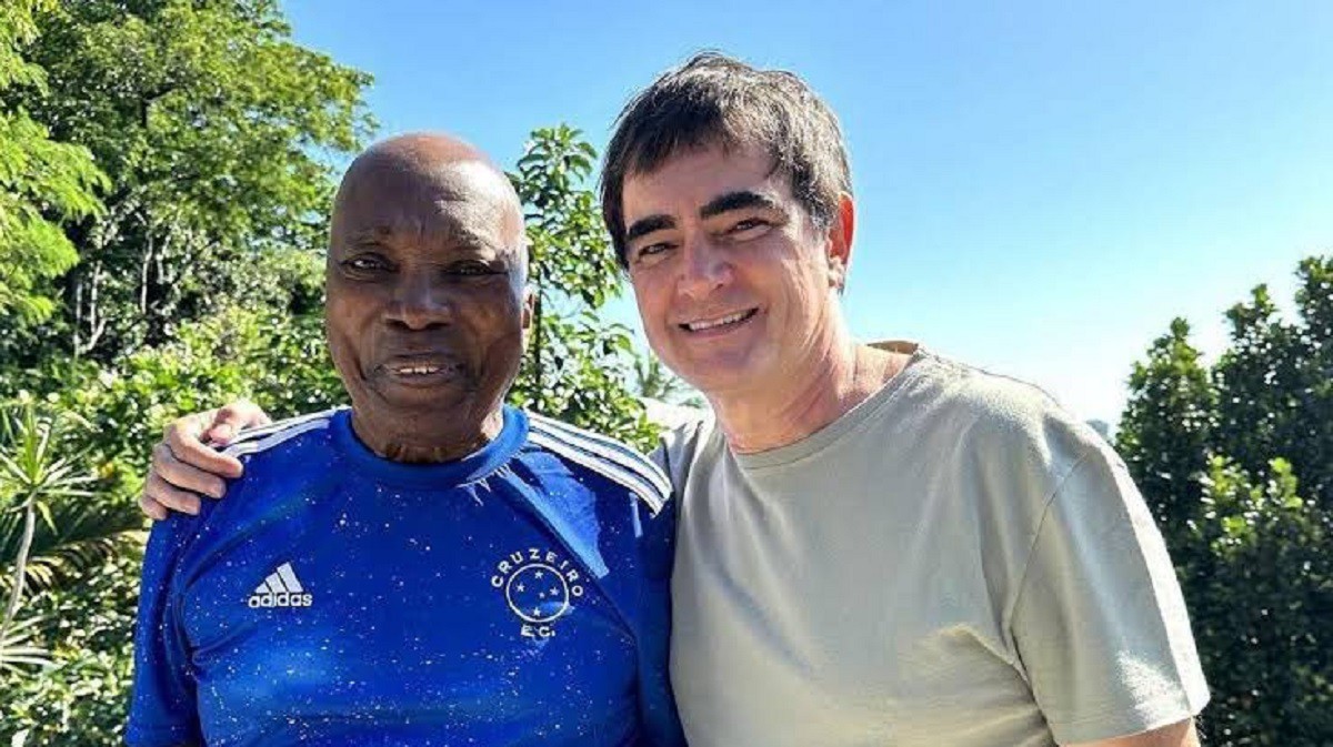 Milton Nascimento e Samuel Rosa, que também é torcedor do Cruzeiro 