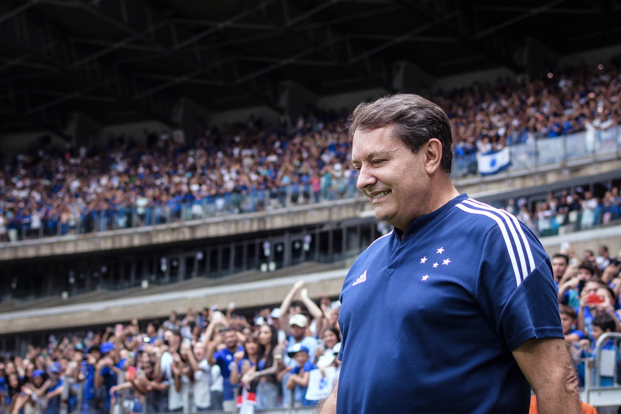 Pedrinho ajudou a lotar o Gigante da Pampulha para apresentar reforços