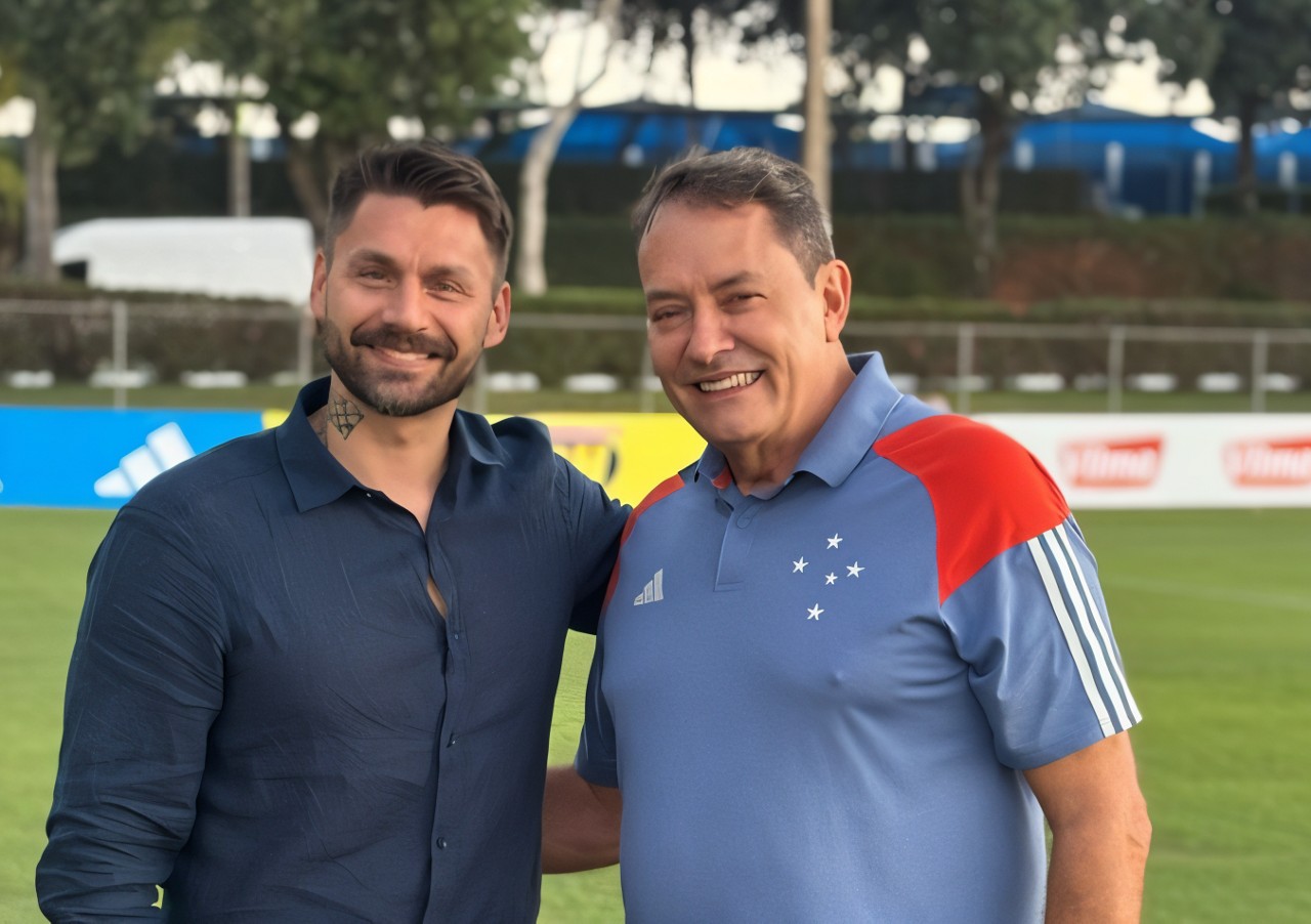 Rafael Sóbis se encontrou com Pedro Lourenço, proprietário da SAF do clube estrelado, na Toca da Raposa II