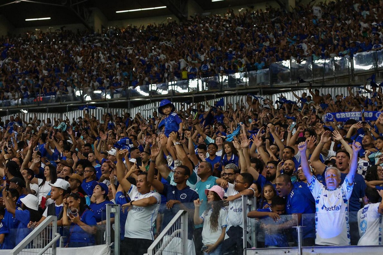 Torcida do Cruzeiro nas arquibancadas do Mineirão durante partida da equipe pelo Campeonato Brasileiro