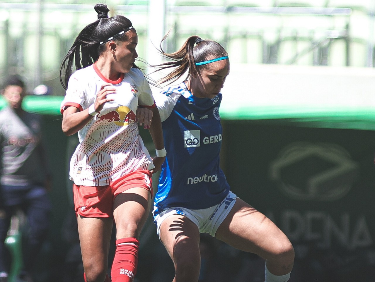 Letícia Ferreira abriu o marcador para o Cruzeiro