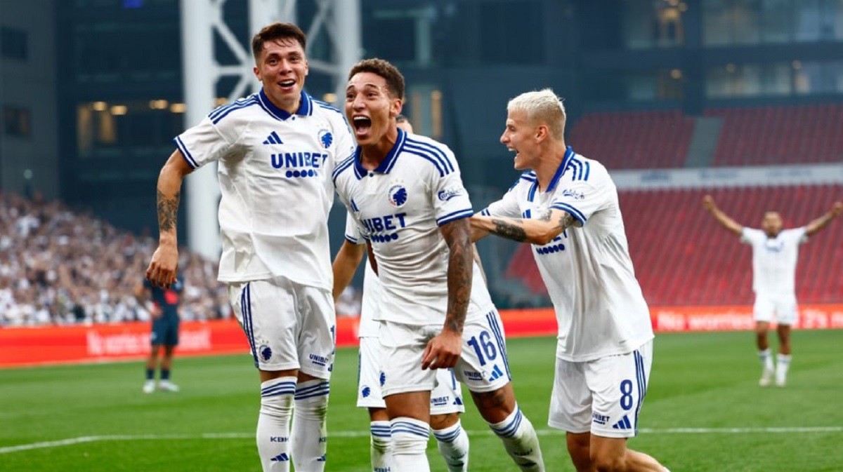Robert anotou dois gols diante do Malmo, da Suécia