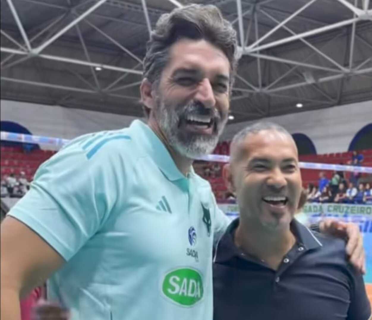 Filipe Ferraz e José Barros durante encontro no Ginásio Riachão, em Contagem