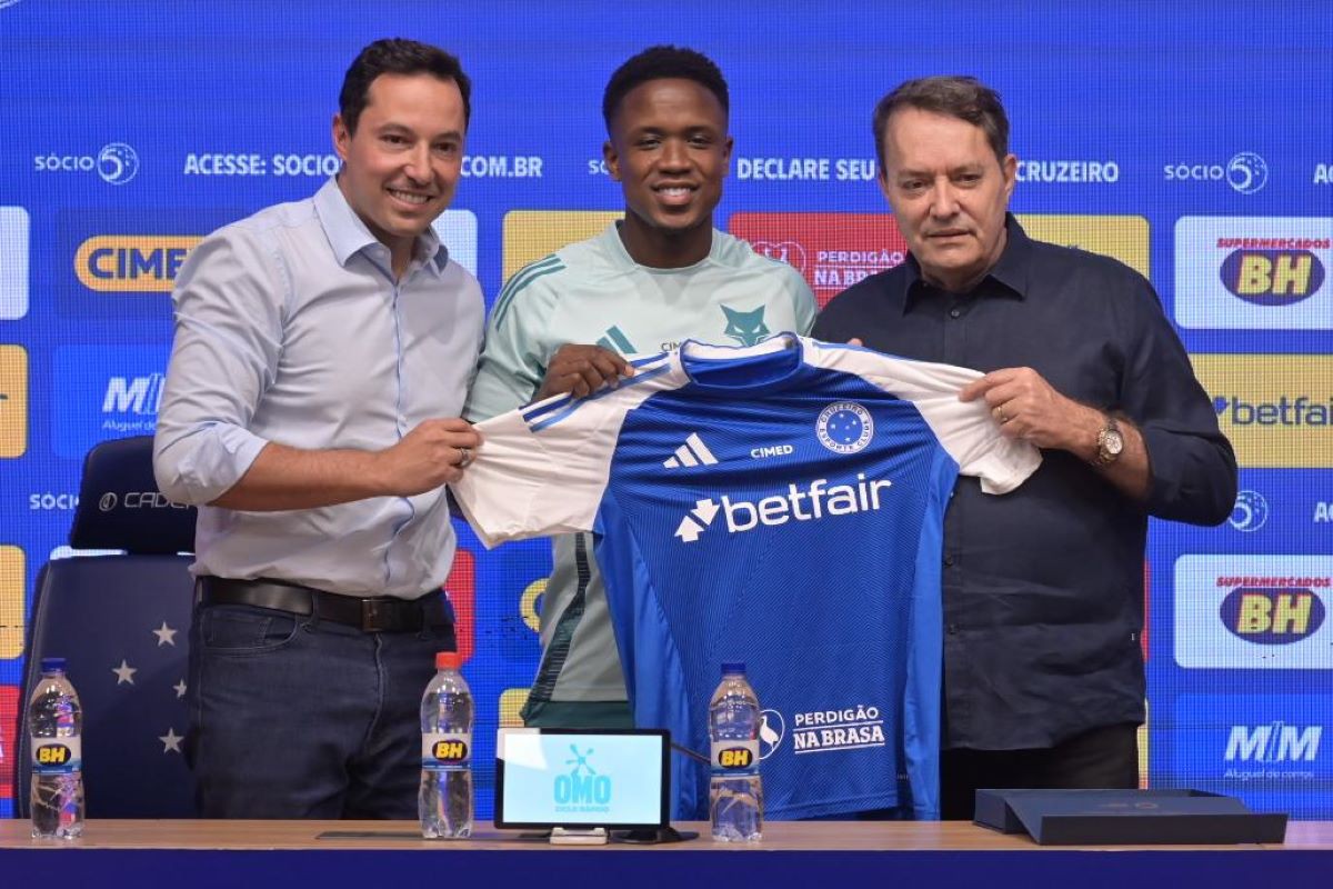 Sinisterra foi apresentado na Toca da Raposa