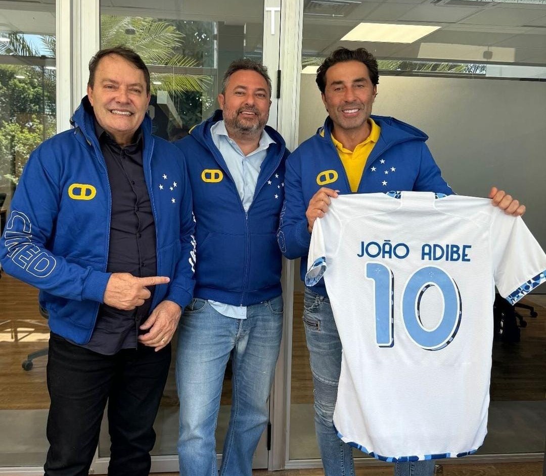 O encontro reuniu o dono da SAF celeste, Pedro Lourenço, o CEO do clube, Alexandre Mattos, e o empresário João Adibe