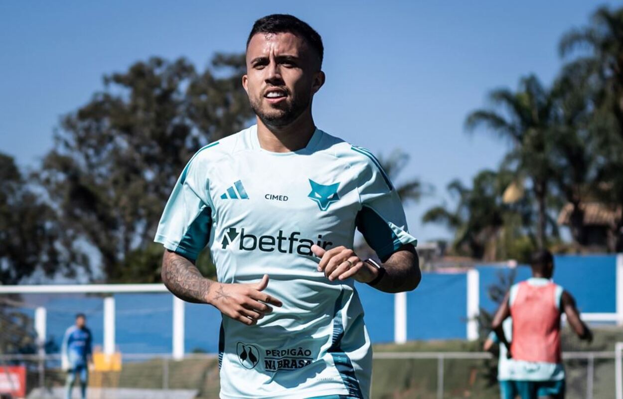 Matheusinho era considerado titular quando se machucou
