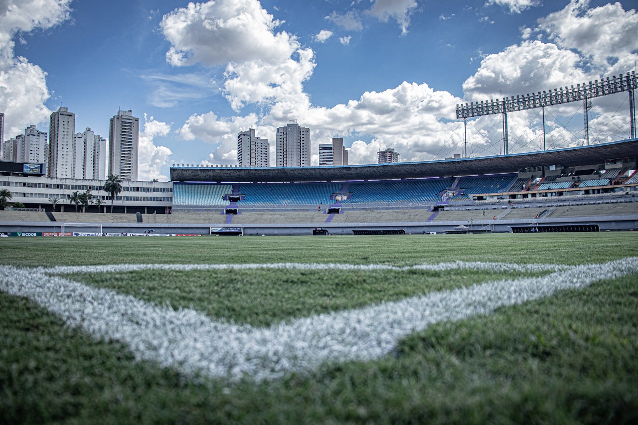 Jogo será no Serra Dourada, e não no OBA