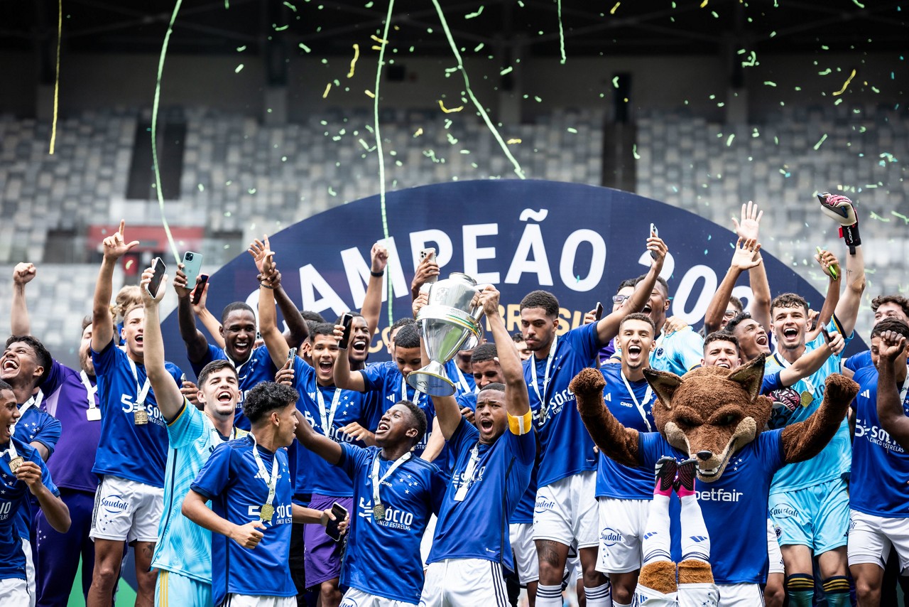 Cruzeiro venceu o Grêmio na final de 2023, no Mineirão