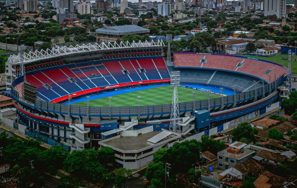La Nueva Olla tem capacidade para cerca de 45 mil pessoas