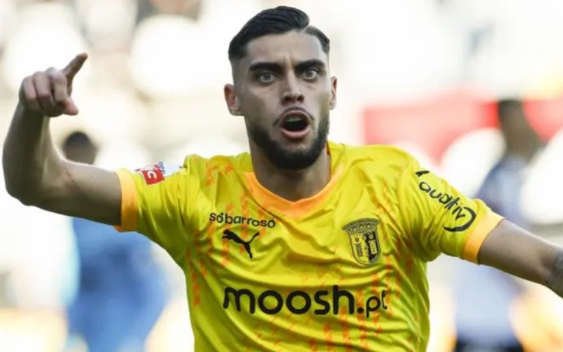 Braga recusou primeira proposta do Cruzeiro pelo atacante Gabri Martinez (Foto: Récord)