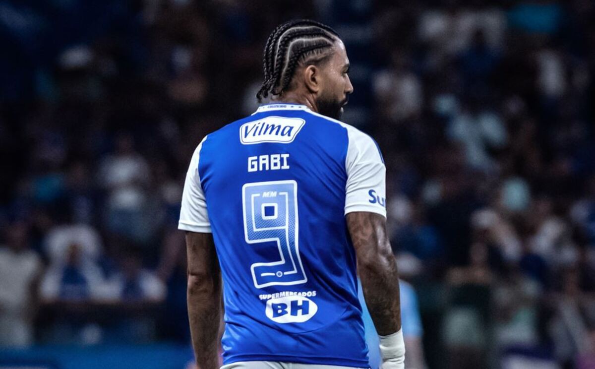 Em nove partidas pela Raposa, o camisa 9 fez seis gols