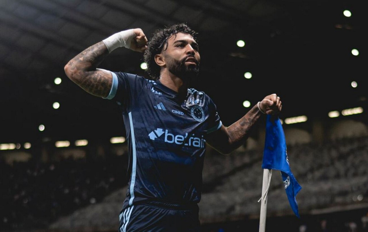 Gabriel Barbosa fez de pênalti, no primeiro tempo