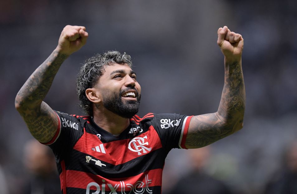 Gabriel Barbosa marcou dois gols no jogo de ida da final contra o Galo