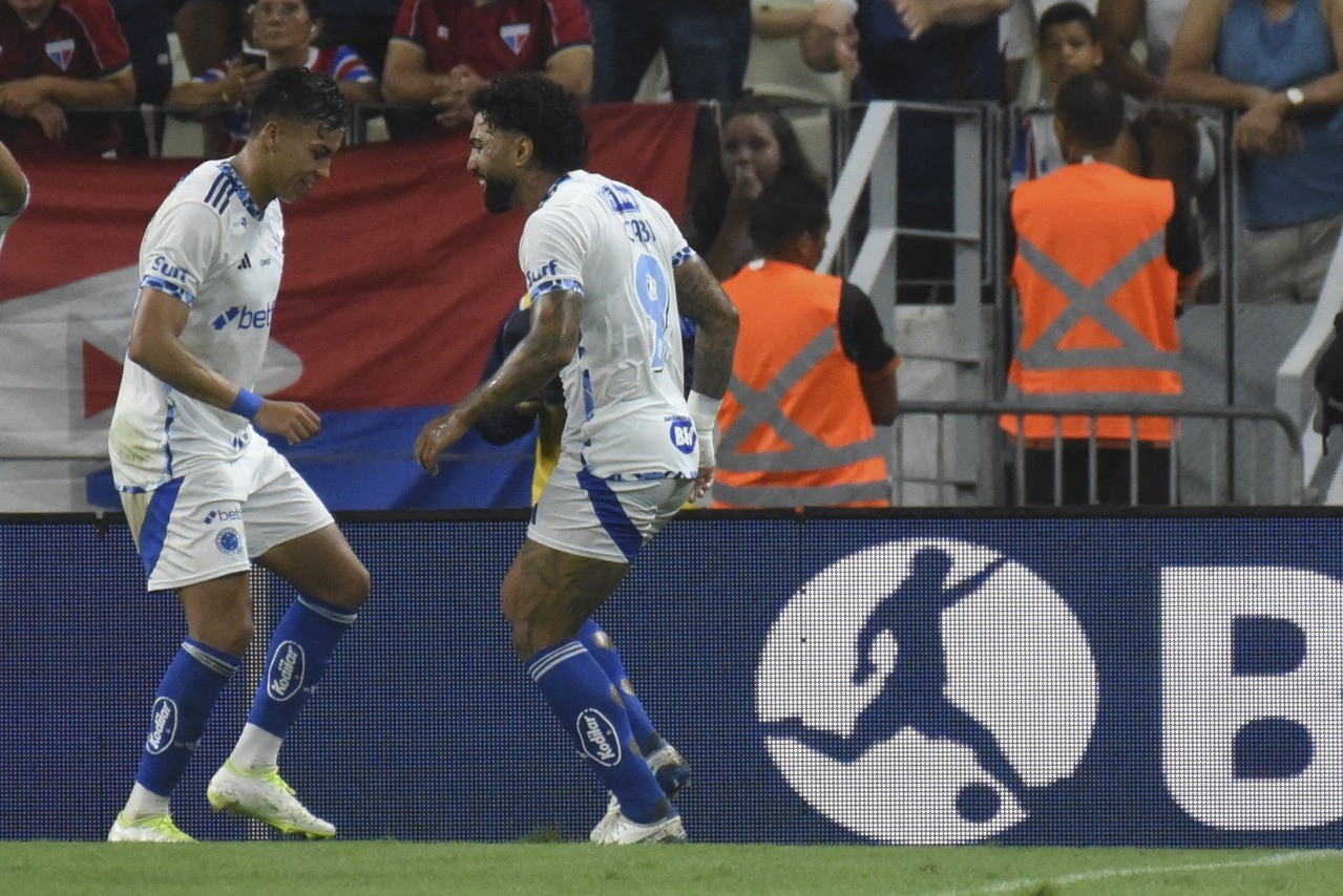 Kaio Jorge comemora gol do Cruzeiro contra o Fortaleza, pelo Campeonato Brasileiro