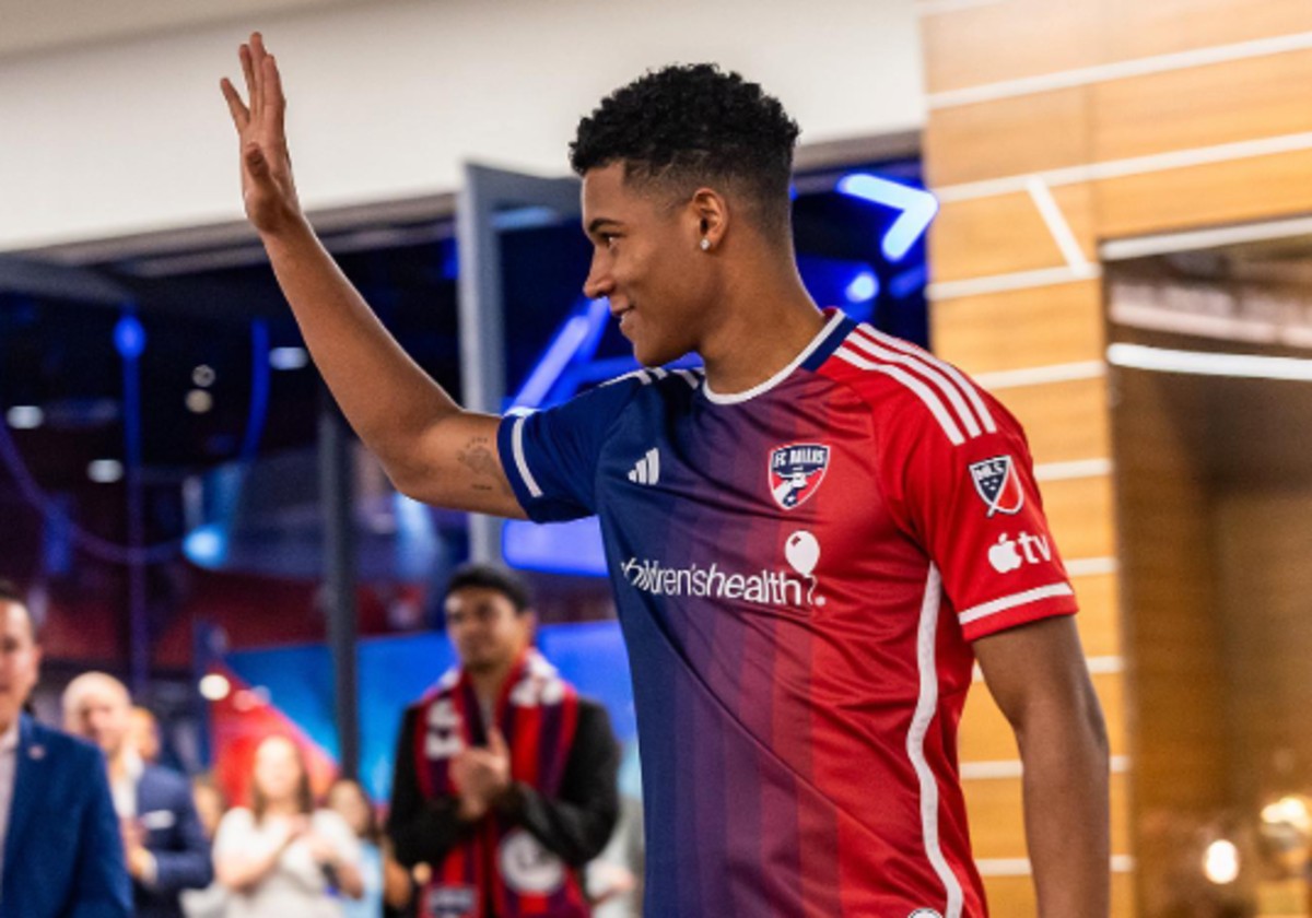 Lateral-direito Geovane Jesus, ex-Cruzeiro, pelo FC Dallas