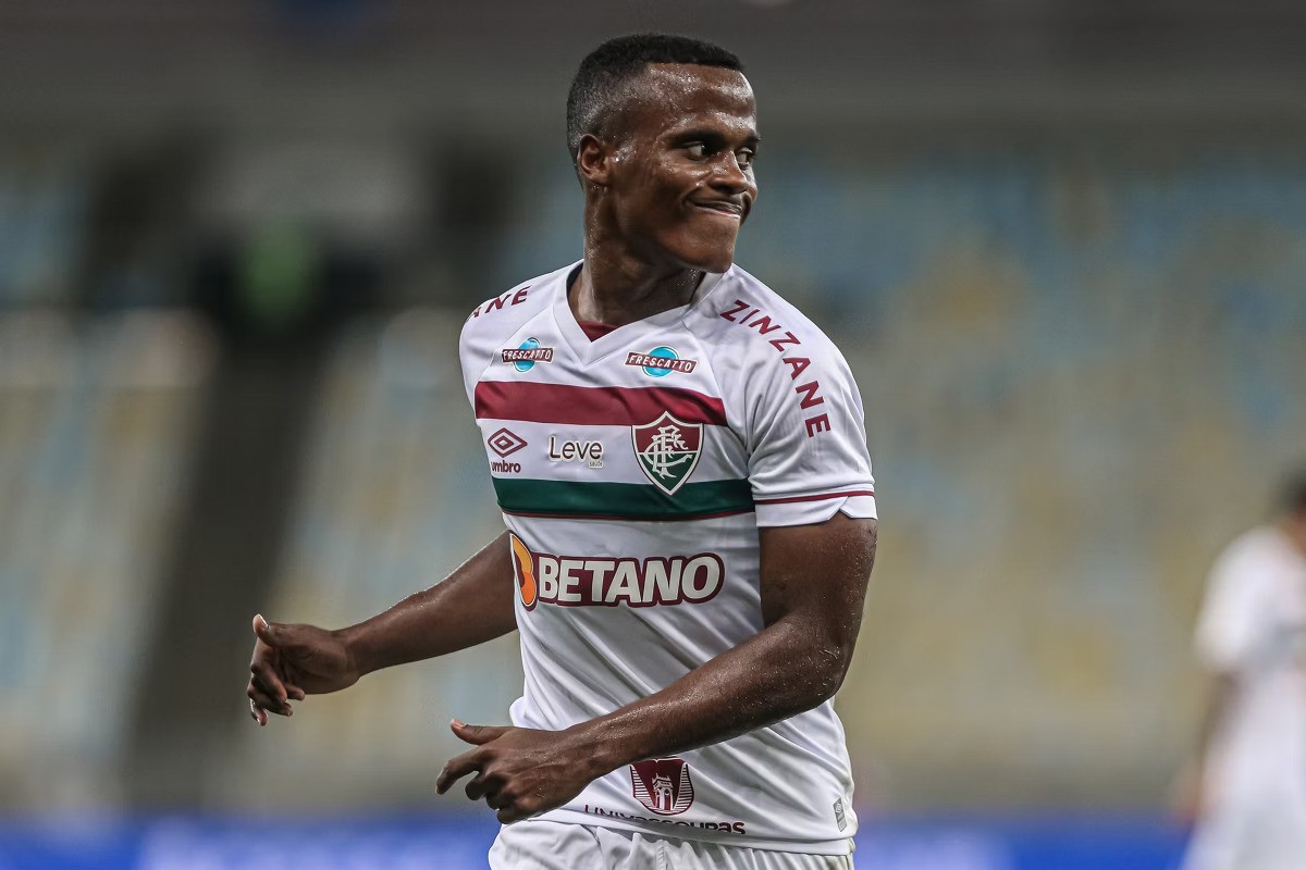 Colombiano Jhon Arias interessa Cruzeiro, mas pode ir para outro time 
