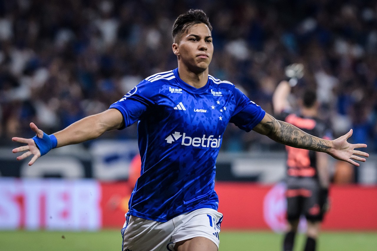 Kaio Jorge exalta papel da torcida em sua fase no Cruzeiro: 'Me arrepio em todo jogo' 