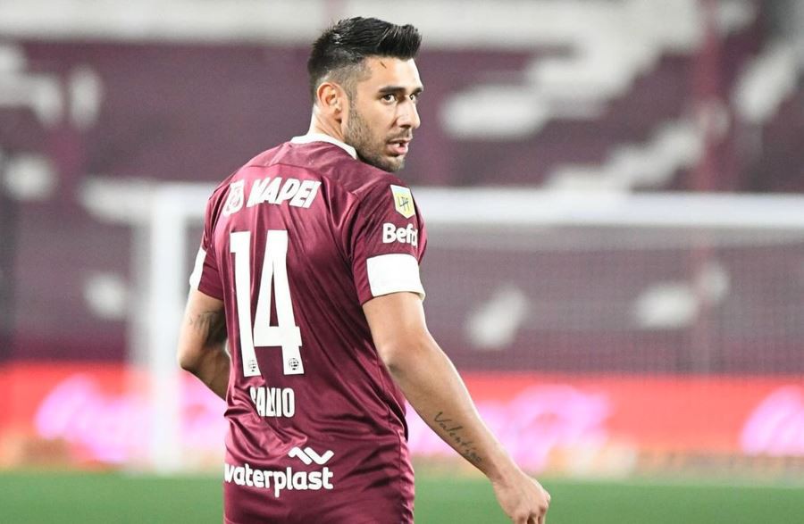 Toto Salvio tem 34 anos e atuou no futebol europeu