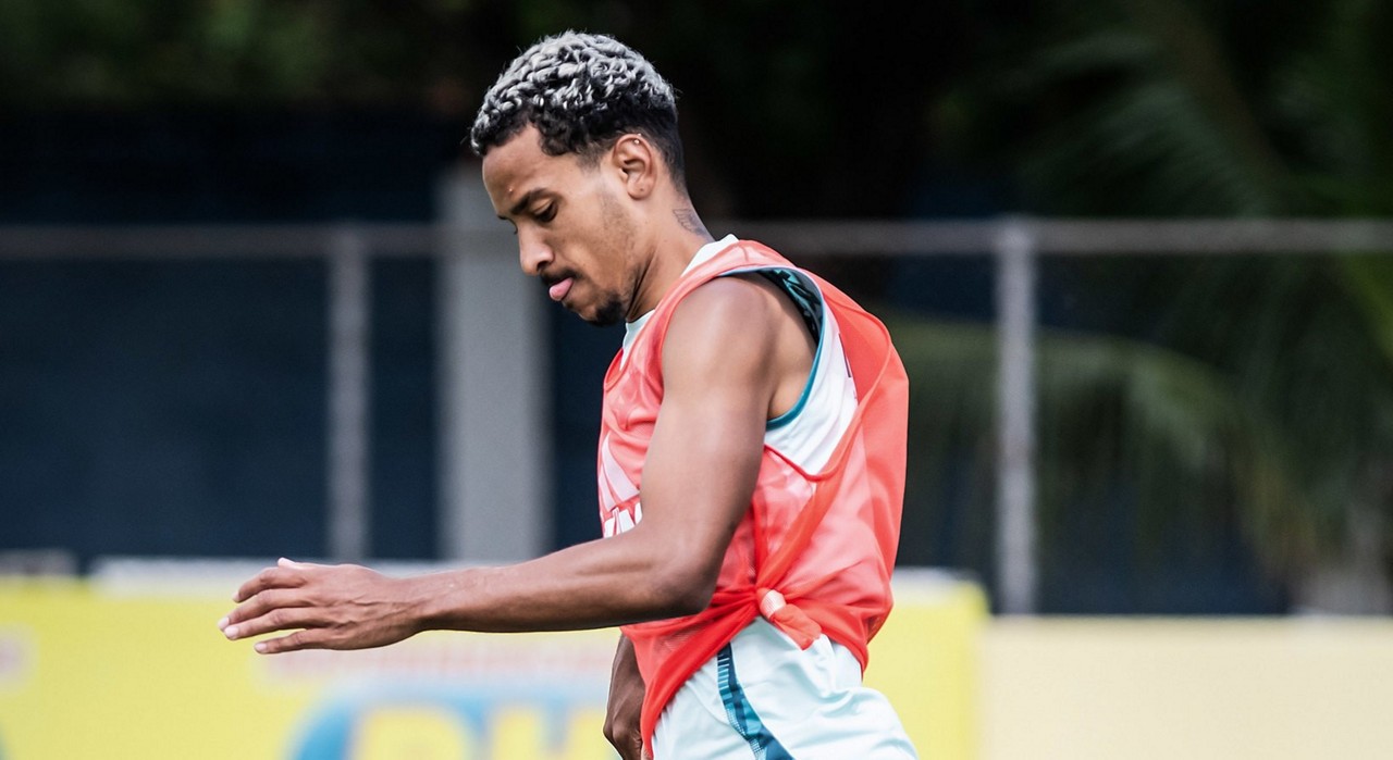 Matheus Pereira esteve perto de deixar o Cruzeiro, mas vai seguir na Toca da Raposa 2
