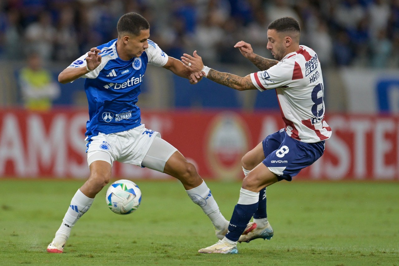 Murilo Rhikman, do Cruzeiro, em partida contra o Unión-ARG, pela Copa Sul-Americana