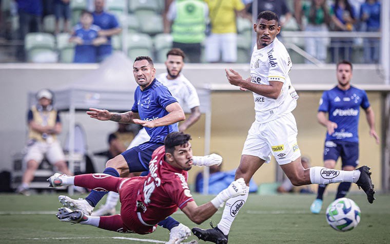 Cruzeiro venceu o Santos por 2 a 1, no Independência, em 2023, no último confronto em Belo Horizonte (Foto: Cris Mattos/Staff Images/Cruzeiro)