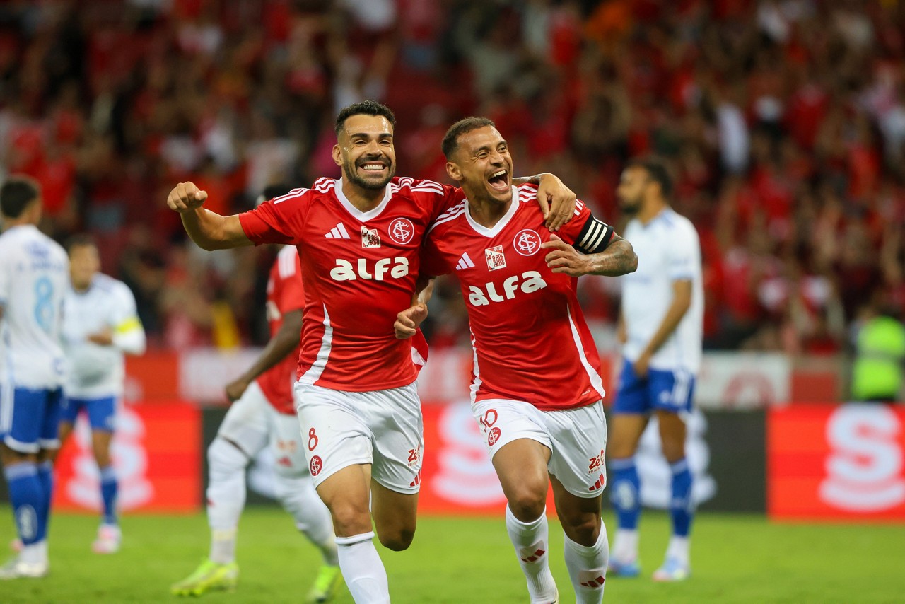 Alan, Valencia e Borré foram os autores dos gols